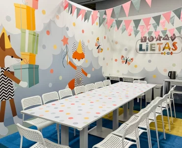 birthday room